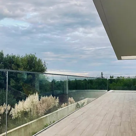 Mar & Luz, Porto, * Mindelo